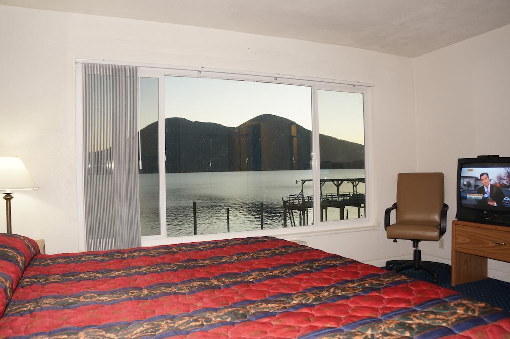 Lake Marina Inn Clearlake Oaks Kamer foto
