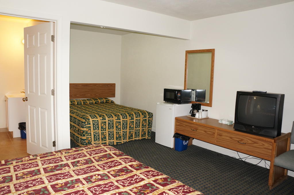 Lake Marina Inn Clearlake Oaks Kamer foto